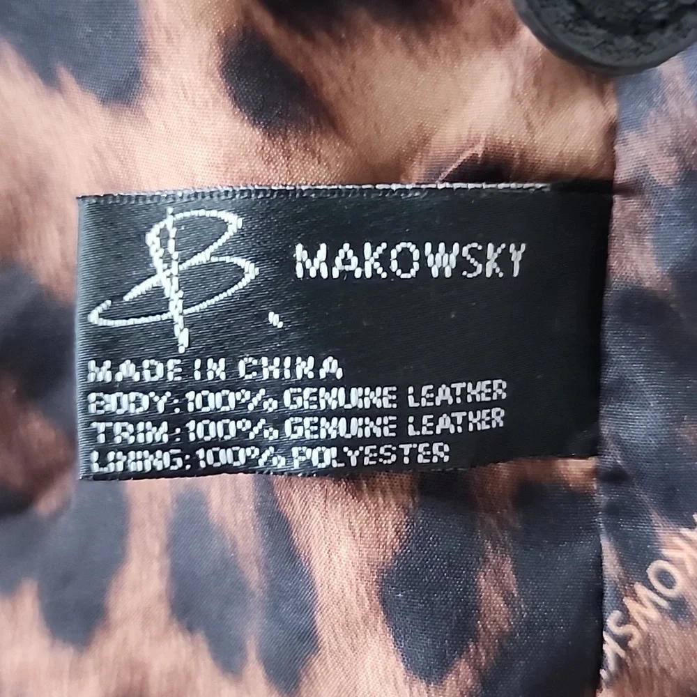 B. Makowsky black leather purse leopard lining - Picture 6 of 12